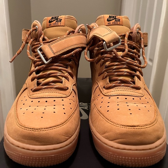 Air Force One - Picture 1 of 6